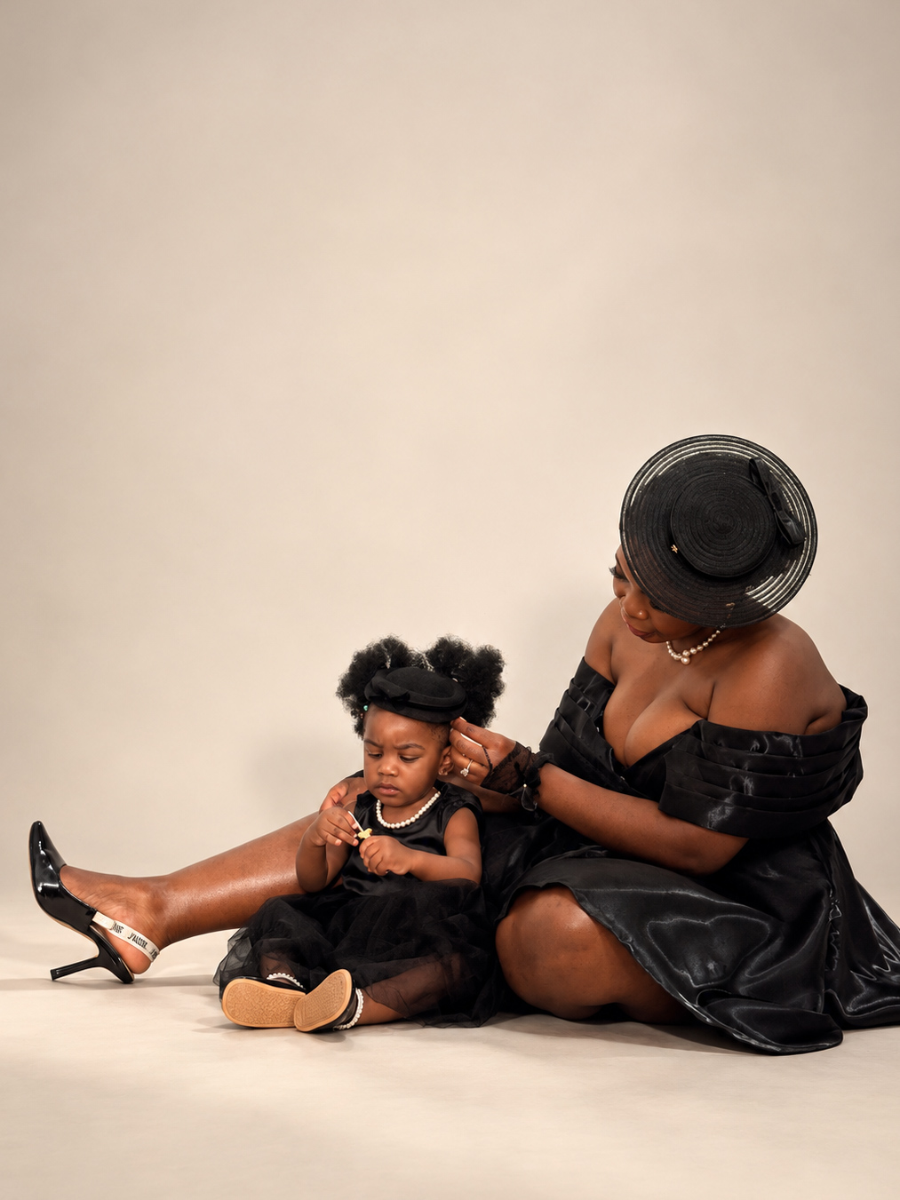 Sharon with her daughter